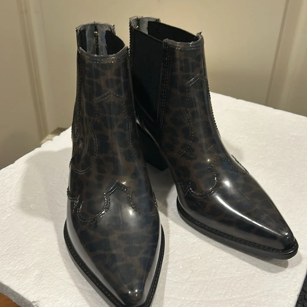 Sam Edelman animal print slip in Winona rubber cowboy ankle Rain Boots size 7